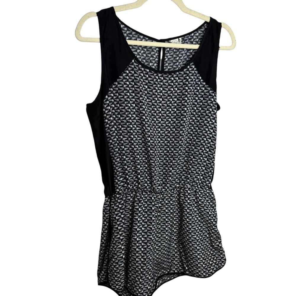 Paper Crane Black White Geometric Print Minimalist Sleeveless Romper Size Large